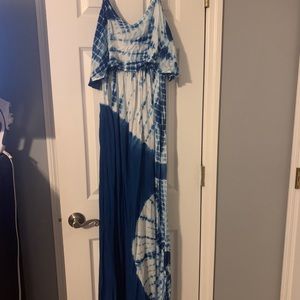 Tie dye sundress no smoking no pet home